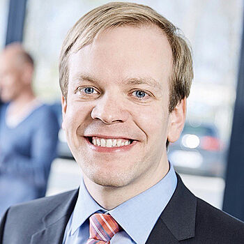 Dr.-Ing. Tobias Hallmann